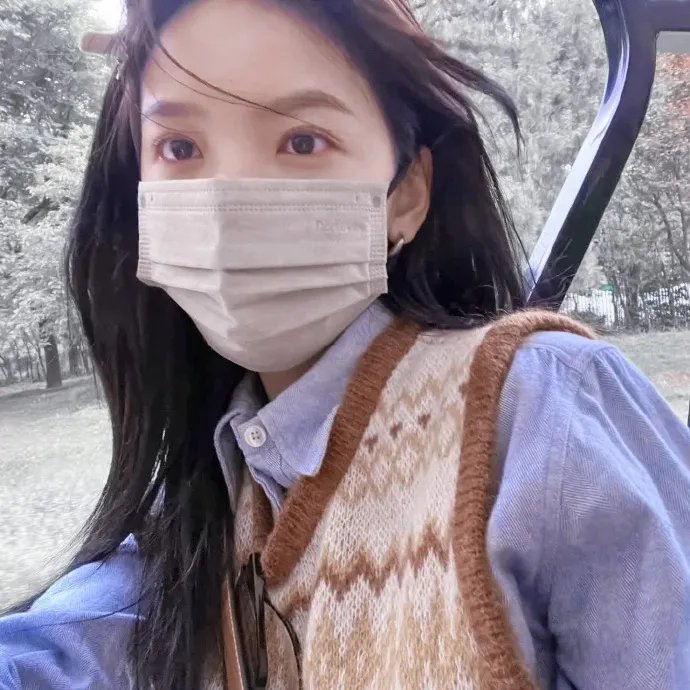 活在暗下